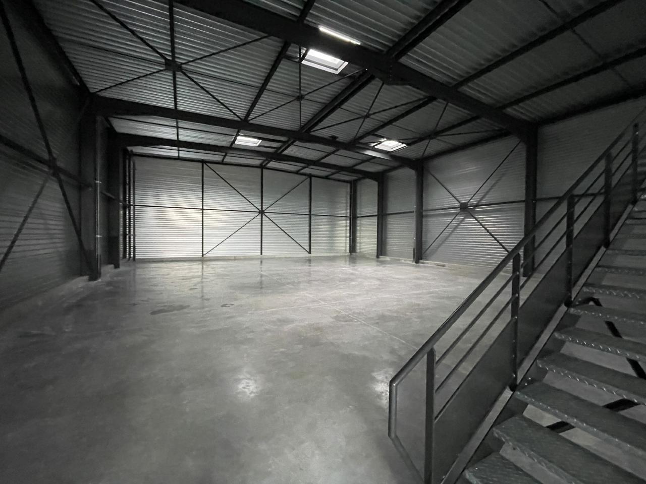 Local d'activité Sainte-Hélène-sur-Isère 471m² Location local d'activité Sainte-Hélène-sur-Isère Savoie OLACT2421265 8